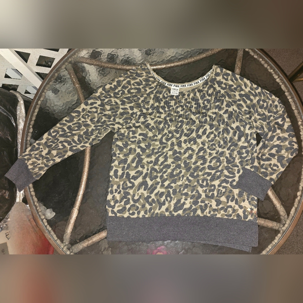 Victoria's Secret PINK Camo Pullover [X-SMALL]